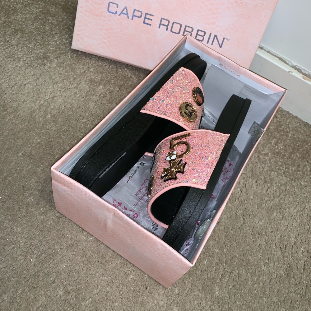 Cape Robin Slides